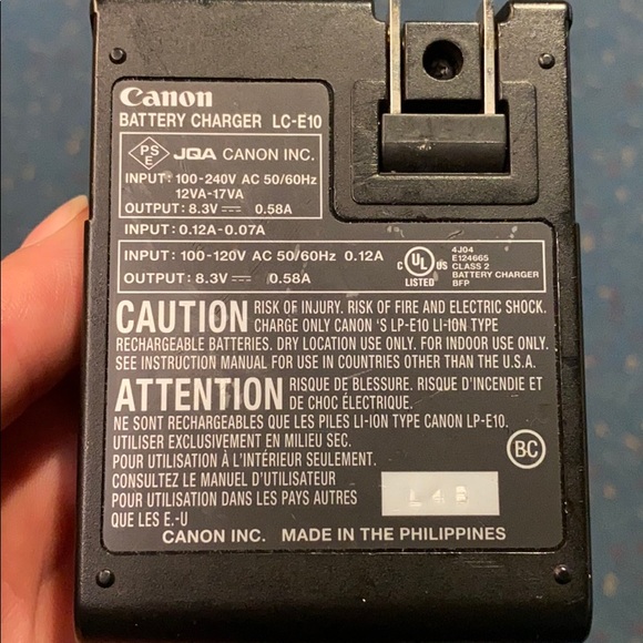 Charger - Picture 2 of 4